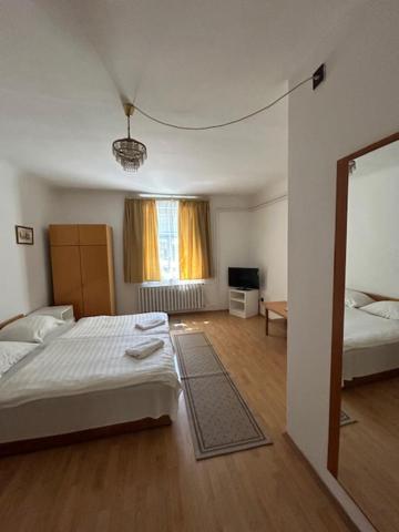 Bed and Breakfast Corvin Panzio Győr Exterior foto